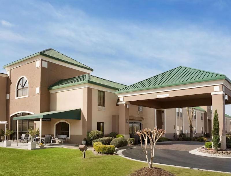 Spark By Hilton Spring Lake Fayetteville المظهر الخارجي الصورة